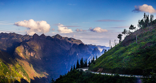 Deo-ma-pi-leng-ngoan-muc-noi-tieng-o-ha-giang