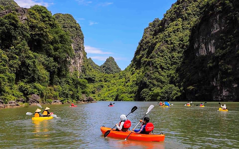 Chèo thuyền kayak ngắm cảnh Tràng An -0